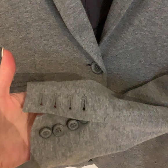 Grey Talula blazer, size 2. Never worn - Picture 4 of 4